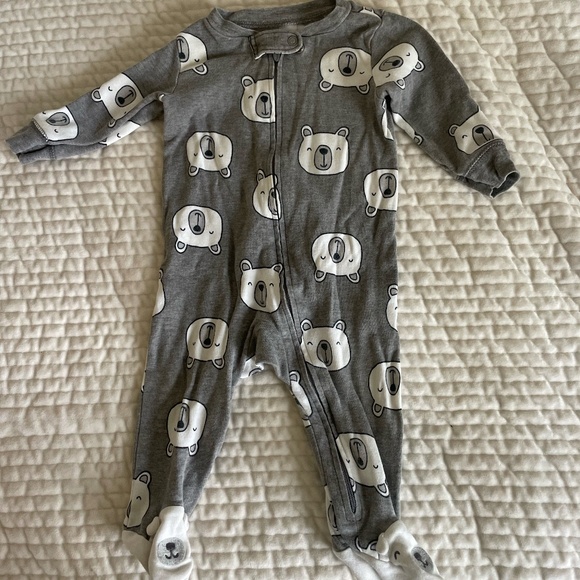 LOT OF 5 BABY BOY SIZE 6 MONTHS LONG SLEEVE FOOTIE PJ'S - Picture 2 of 6